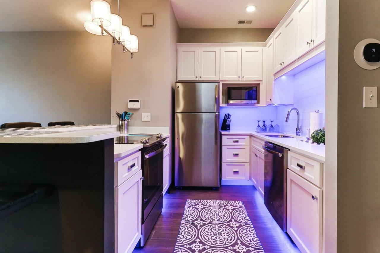Luxury Apt W/ Spectrum Mood Lighting - Historic Cherokee Street Antique Row Maryland Heights Kültér fotó